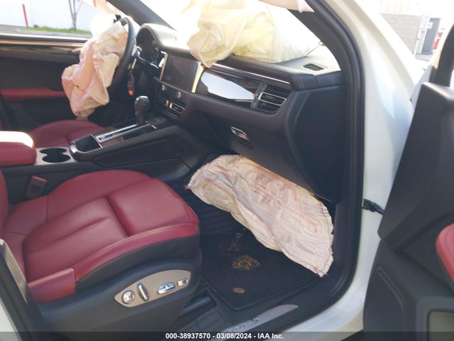 2023 PORSCHE MACAN WP1AG2A52PLB38247 Photo 4
