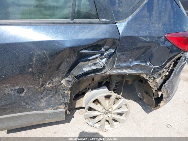 JM3KE4CY7G0637682 Mazda Cx-5 Touring