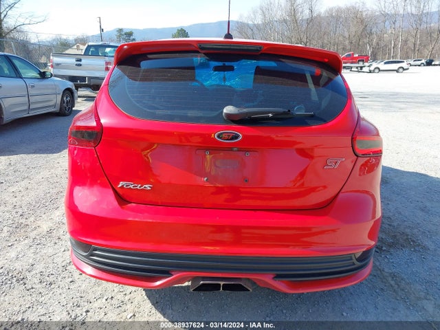Ford FOCUS ST 2017 1FADP3L99HL213022 Image 17
