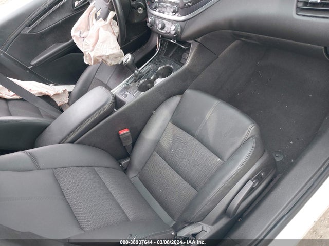 Chevrolet IMPALA 1LT 2017 2G1105S35H9185780 Image 5