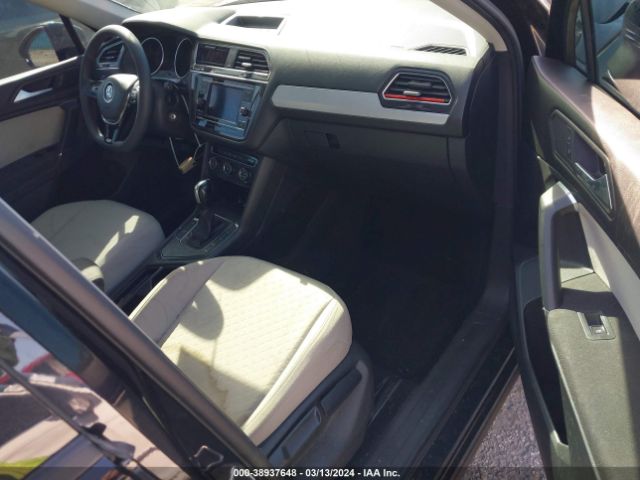 3VV1B7AX5LM153382 Volkswagen Tiguan 2.0t S