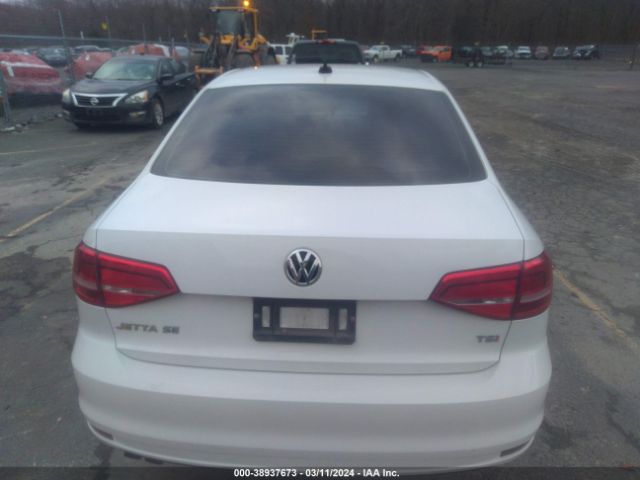 3VWD17AJ3FM287979 Volkswagen Jetta 1.8t Se