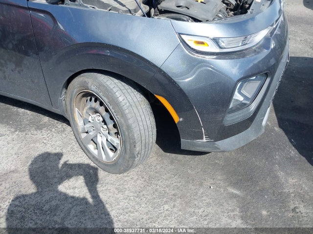 KIA SOUL LX 2020 KNDJ23AU7L7720263 Image 18