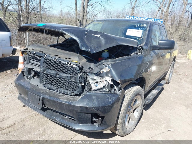 RAM 1500 Express Quad Cab 4x4 6'4 Box 2017 1C6RR7FT7HS745682 Image 2