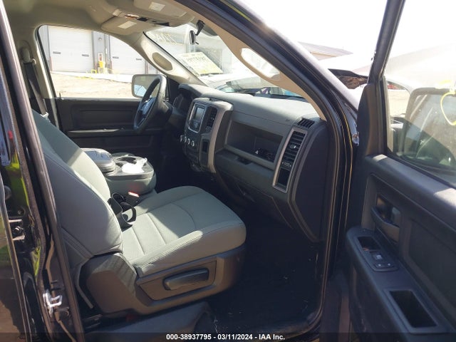 RAM 1500 Express Quad Cab 4x4 6'4 Box 2017 1C6RR7FT7HS745682 Image 5