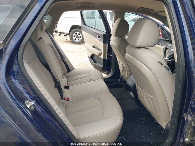 KIA Optima Lx 2018 5XXGT4L37JG224353 Image 8