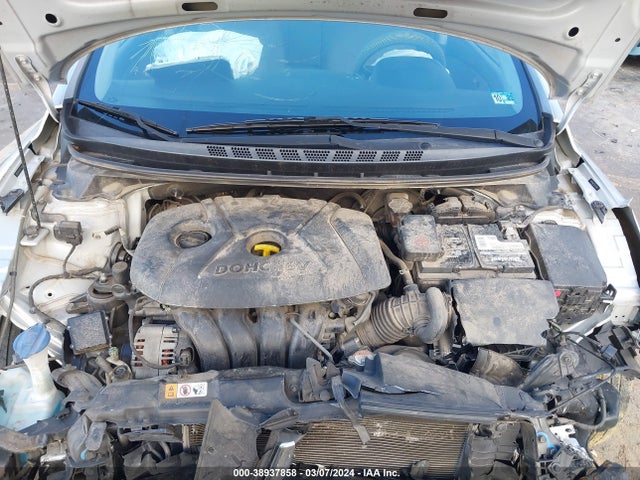 Hyundai ELANTRA SE 2016 5NPDH4AE3GH731580 Image 10