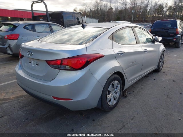 Hyundai ELANTRA SE 2016 5NPDH4AE3GH731580 Image 4