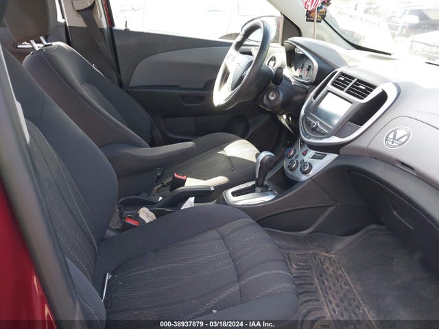 Chevrolet Sonic Lt Auto 2017 1G1JD5SH6H4123386 Image 5