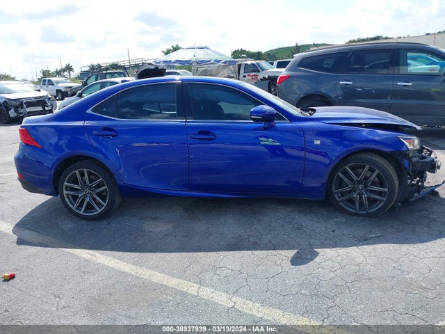 Lexus IS 300 2019 JTHBA1D27K5089013 Image 13