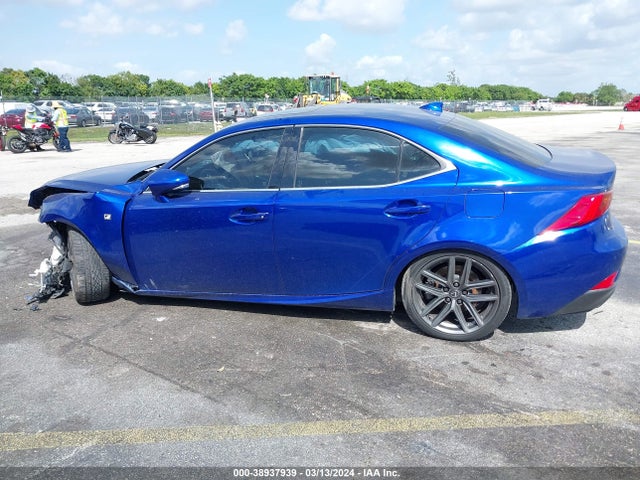 Lexus IS 300 2019 JTHBA1D27K5089013 Image 14