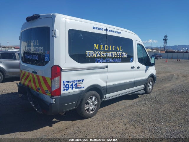 Ford Transit-150 2020 1FTYE1C86LKA63222 Image 4