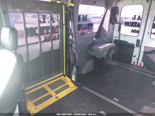 Ford Transit-150 2020 1FTYE1C86LKA63222 Image 8