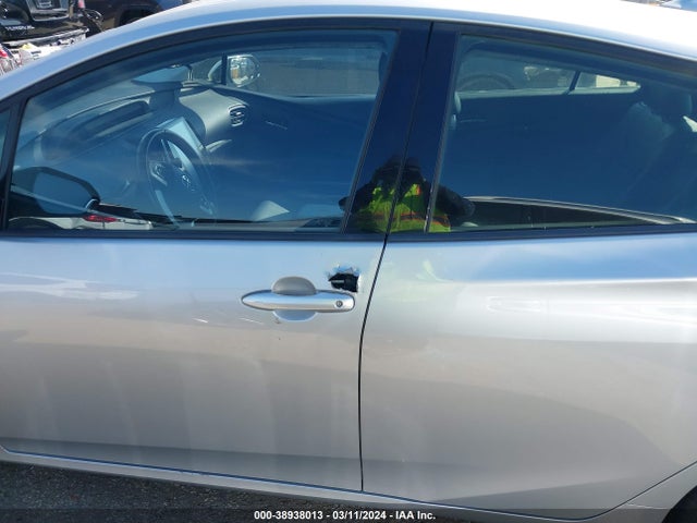 Toyota Prius Prime Premium 2017 JTDKARFP6H3067968 Image 14