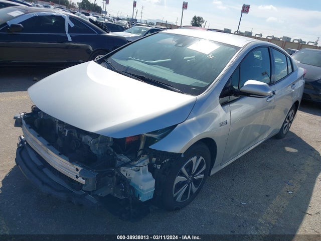 Toyota Prius Prime Premium 2017 JTDKARFP6H3067968 Image 2