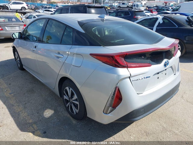 Toyota Prius Prime Premium 2017 JTDKARFP6H3067968 Image 3