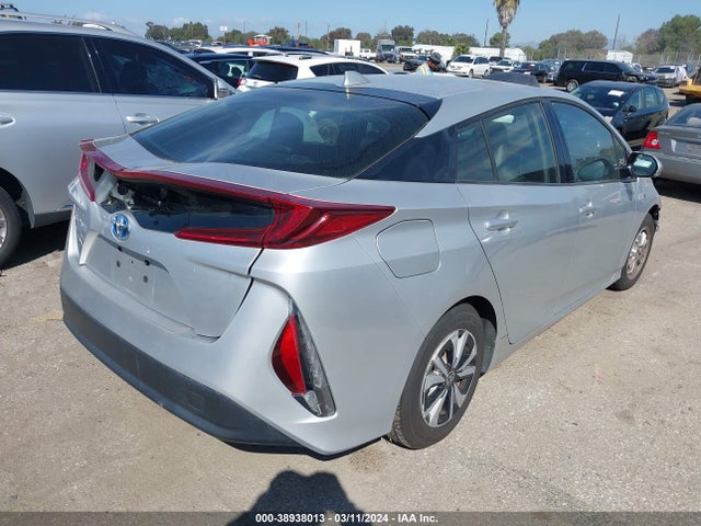 Toyota Prius Prime Premium 2017 JTDKARFP6H3067968 Image 4