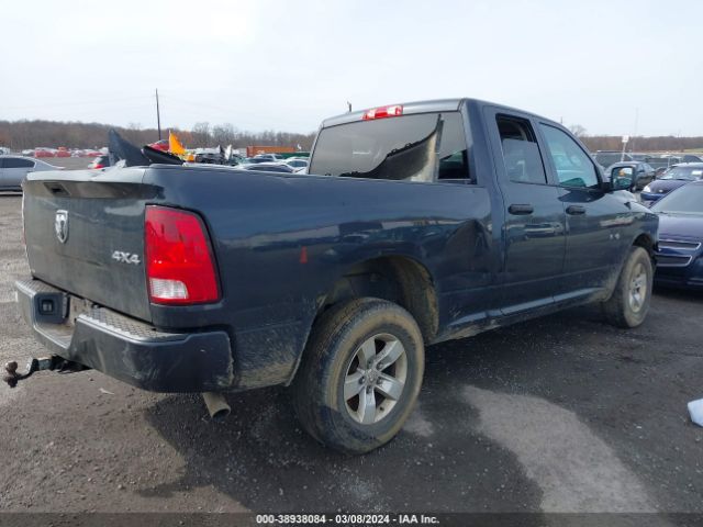 1C6RR7FG9JS261134 RAM 1500 Express Quad Cab 4x4 6'4 Box