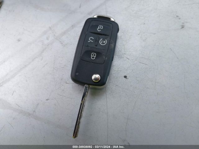 1VWMA7A37MC013460 Volkswagen Passat 2.0t R-line