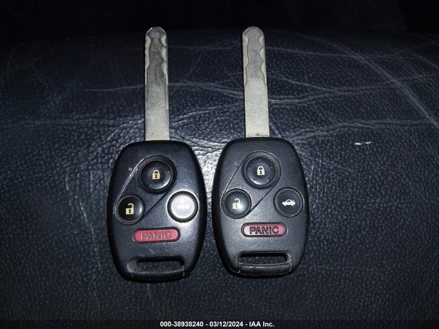 2010 HONDA ACCORD 3.5 EX-L VIN: 1HGCP3F85AA025254