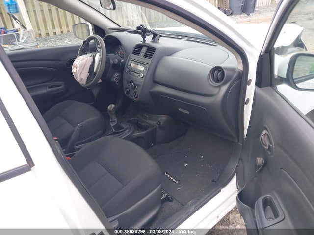 Nissan Versa 1.6 S 2017 3N1CN7AP6HL865639 Image 5