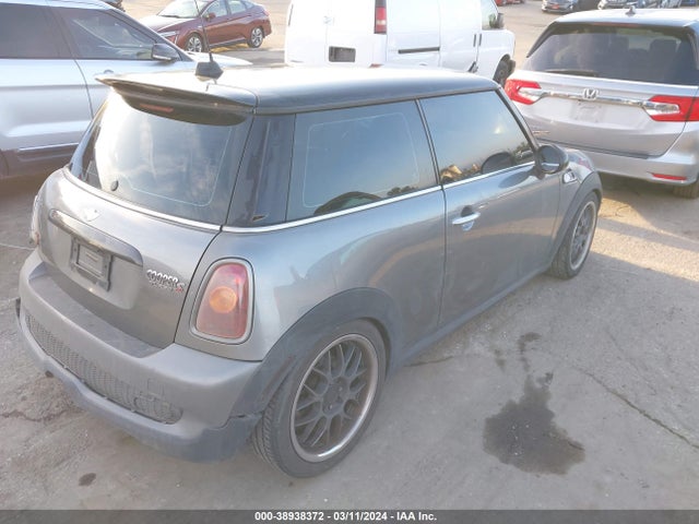 2007 MINI COOPER S WMWMF73577TT83991 Photo 3