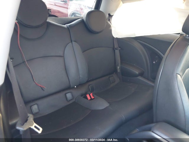 2007 MINI COOPER S WMWMF73577TT83991 Photo 7