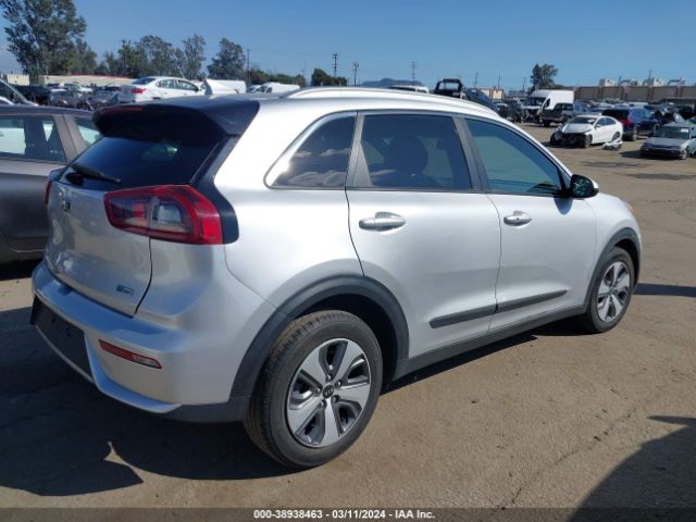 KNDCB3LCXK5345220 KIA NIRO LX