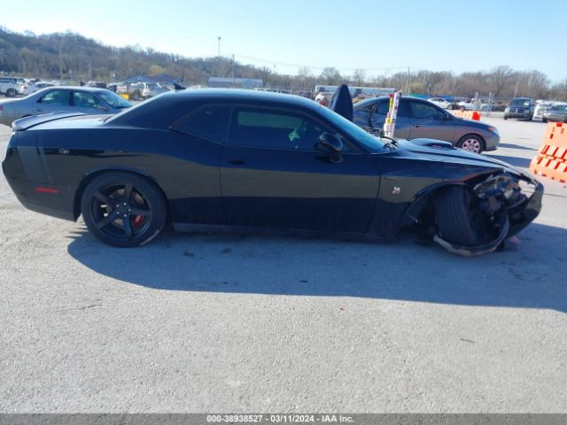 2C3CDZFJ1GH165913 Dodge Challenger 392 Hemi Scat Pack Shaker