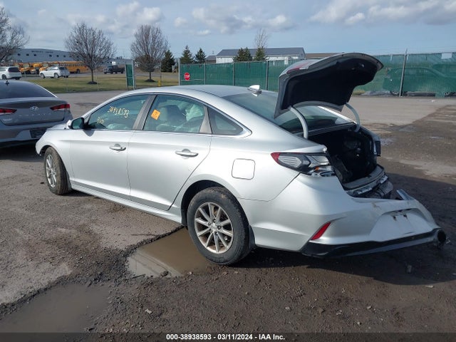 Hyundai SONATA SE 2018 5NPE24AFXJH646046 Image 3