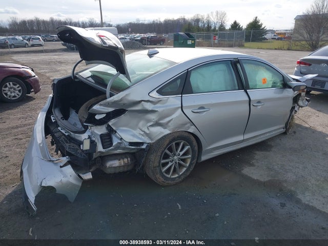 Hyundai SONATA SE 2018 5NPE24AFXJH646046 Image 4