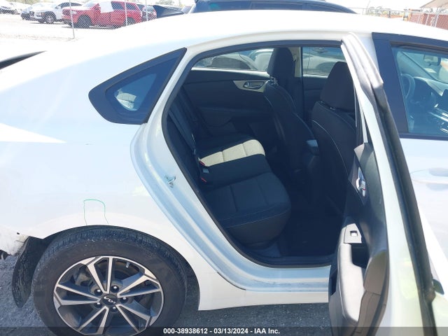 KIA Forte Lxs 2022 3KPF24AD7NE456752 Image 8