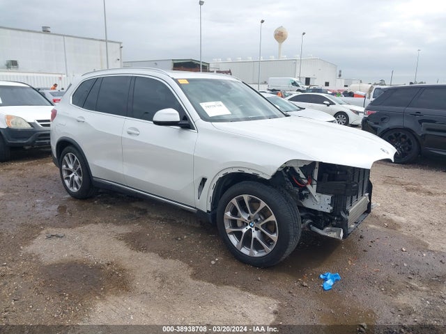 2019 5UXCR6C59KLL24920 main image