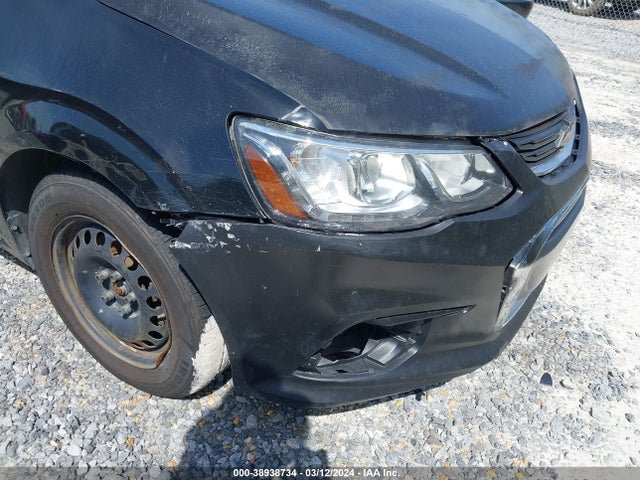 Chevrolet Sonic Ls Auto 2017 1G1JB5SH7H4177477 Image 6