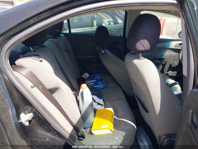 Chevrolet Sonic Ls Auto 2017 1G1JB5SH7H4177477 Image 8