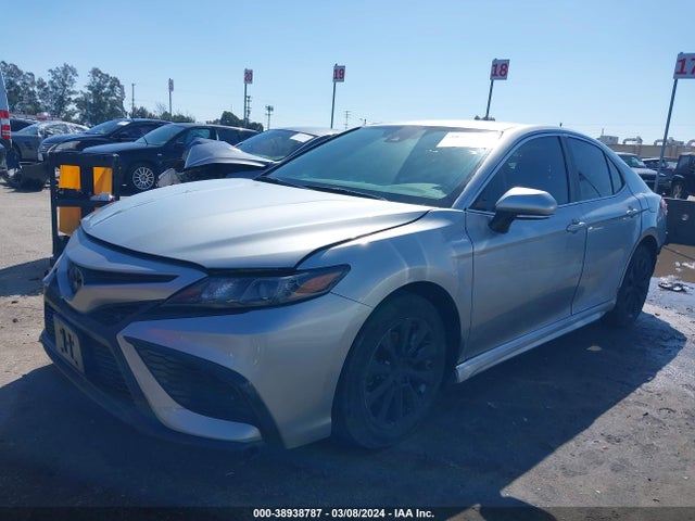Toyota CAMRY SE 2022 4T1G11AK3NU670526 Image 2