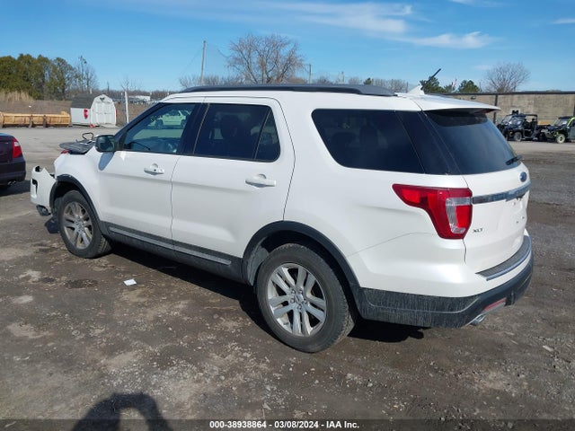 Ford EXPLORER XLT 2018 1FM5K8D83JGC35463 Image 3