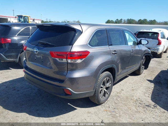 Toyota Highlander Le 2019 5TDZARFH1KS060715 Image 4