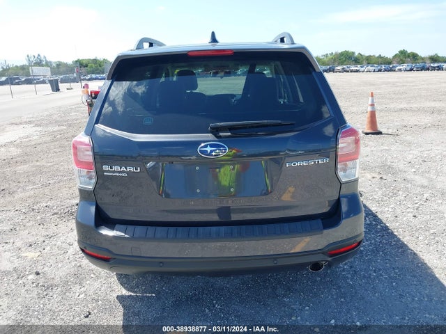 Subaru Forester Touring 2018 JF2SJAWC1JH519334 Image 15