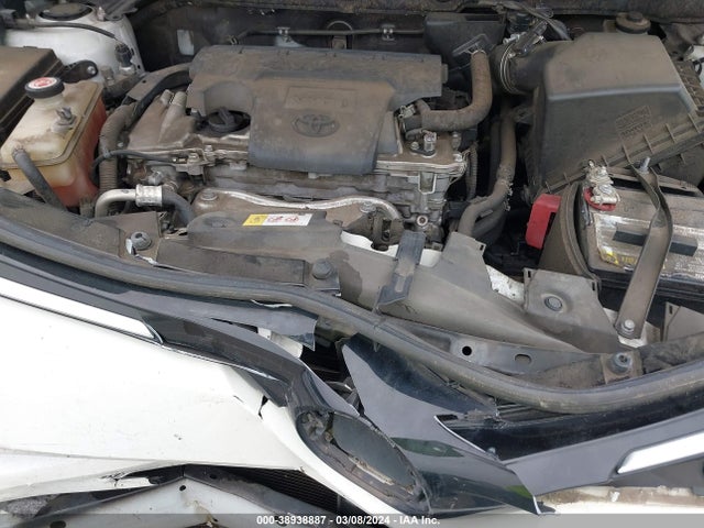 Toyota RAV4 LE 2018 JTMZFREV5JJ155654 Image 10