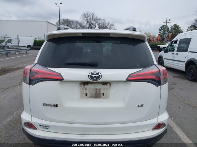 Toyota RAV4 LE 2018 JTMZFREV5JJ155654 Image 15
