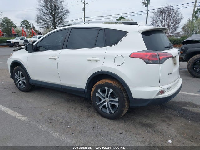 Toyota RAV4 LE 2018 JTMZFREV5JJ155654 Image 3