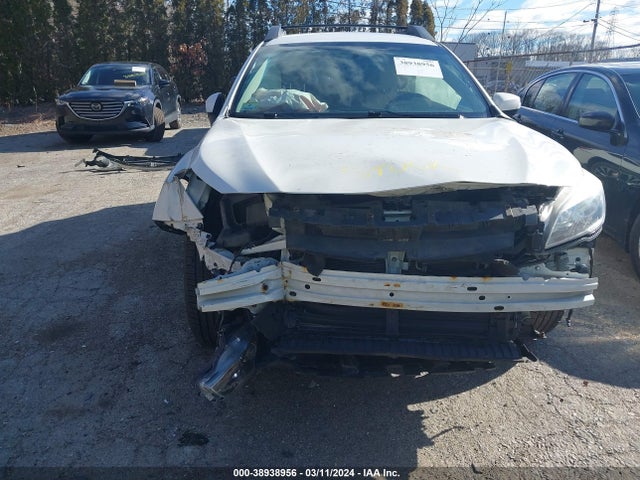 Subaru Outback 2.5i Limited 2015 4S4BSAJCXF3241357 Image 6