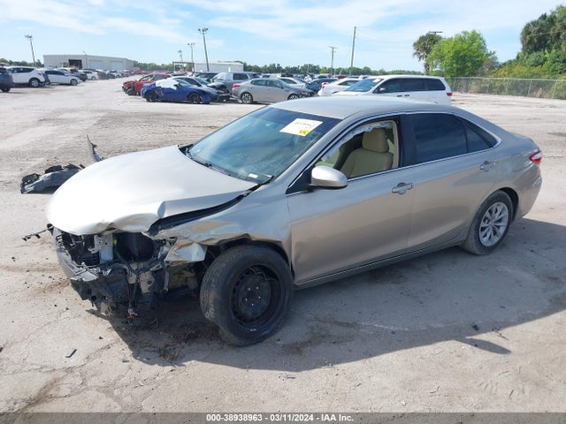 Toyota CAMRY LE 2017 4T1BF1FK1HU361825 Image 2