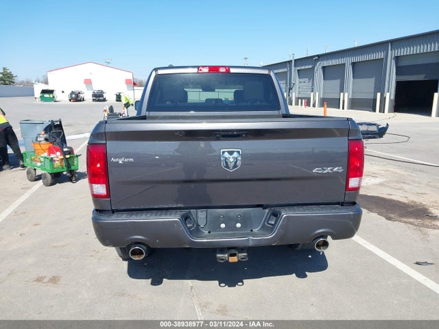 RAM 1500 Express  4x4 5'7 Box 2017 1C6RR7KT8HS698300 Image 17