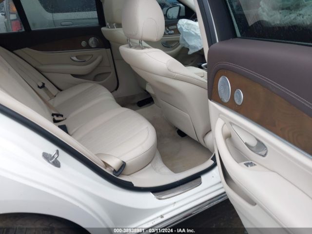 WDDZF4KB1JA359967 Mercedes-Benz E 300 4matic