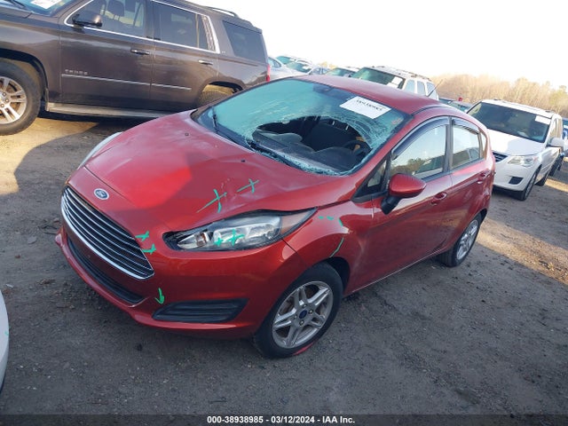 Ford FIESTA SE 2018 3FADP4EJ1JM108041 Image 2