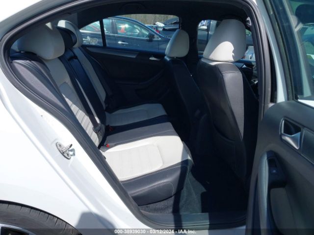 3VWB17AJ5GM282341 Volkswagen Jetta 1.8t Sport