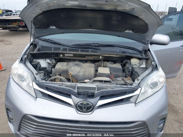 Toyota Sienna Xle 8 Passenger 2018 5TDYZ3DC9JS907360 Image 10