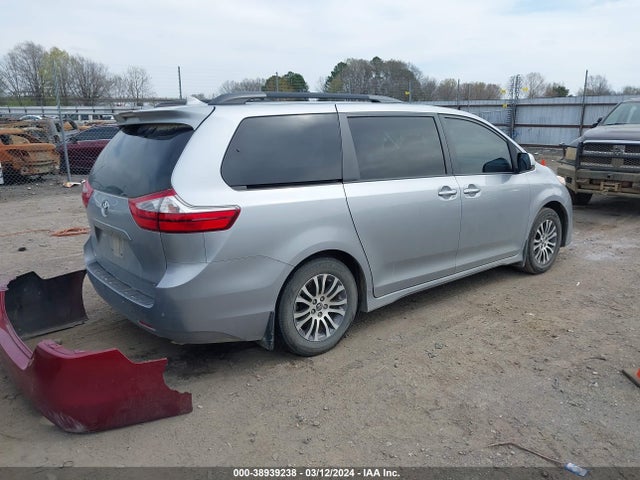 Toyota Sienna Xle 8 Passenger 2018 5TDYZ3DC9JS907360 Image 4